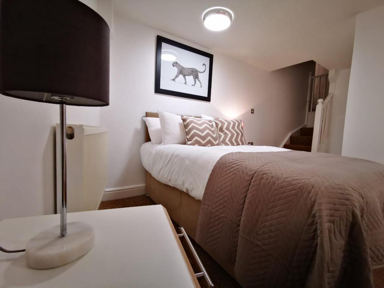 Capital Host- Apartments Euston London Exteriör bild