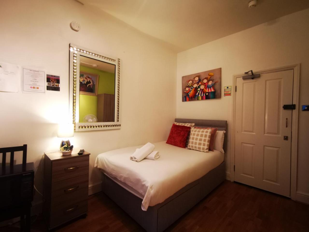 Capital Host- Apartments Euston London Exteriör bild